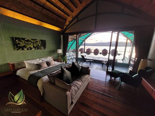 4aafcc92-cb61-4678-87e6-666aec52d6aa_copy