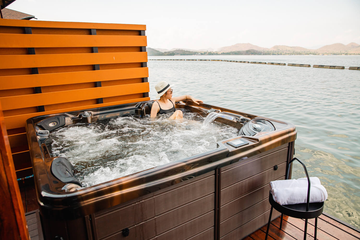 Floating Suite Pool Spa